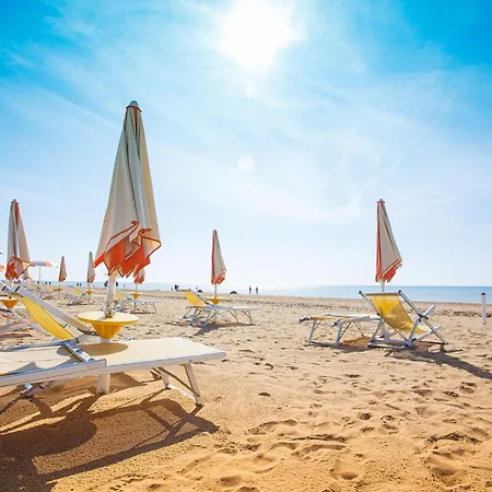 Flat With Shared Pool Bibione